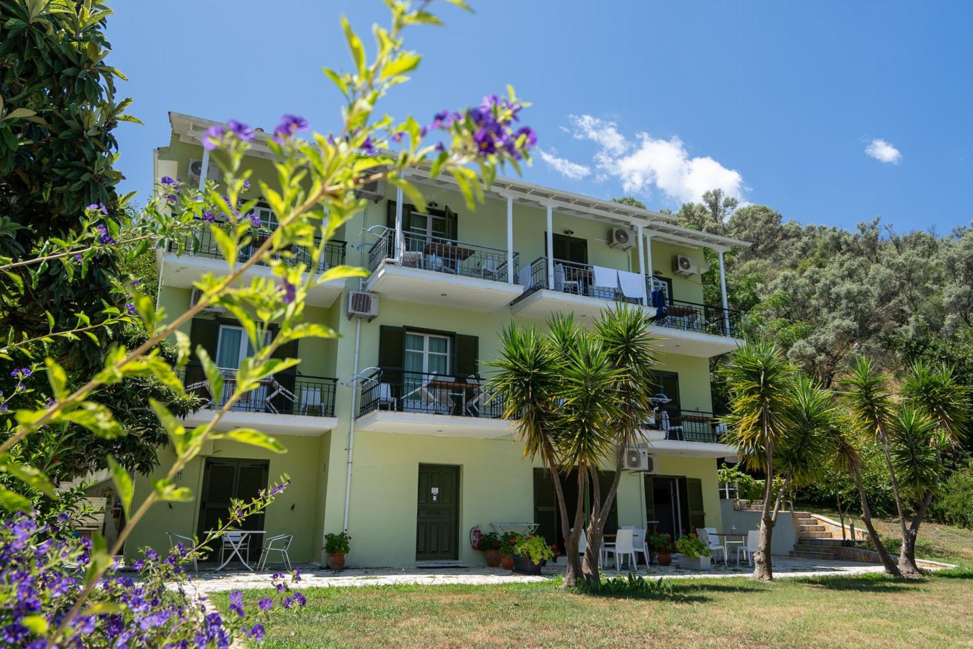 Vliho Bay Suites & Apartments Yénion Exterior foto